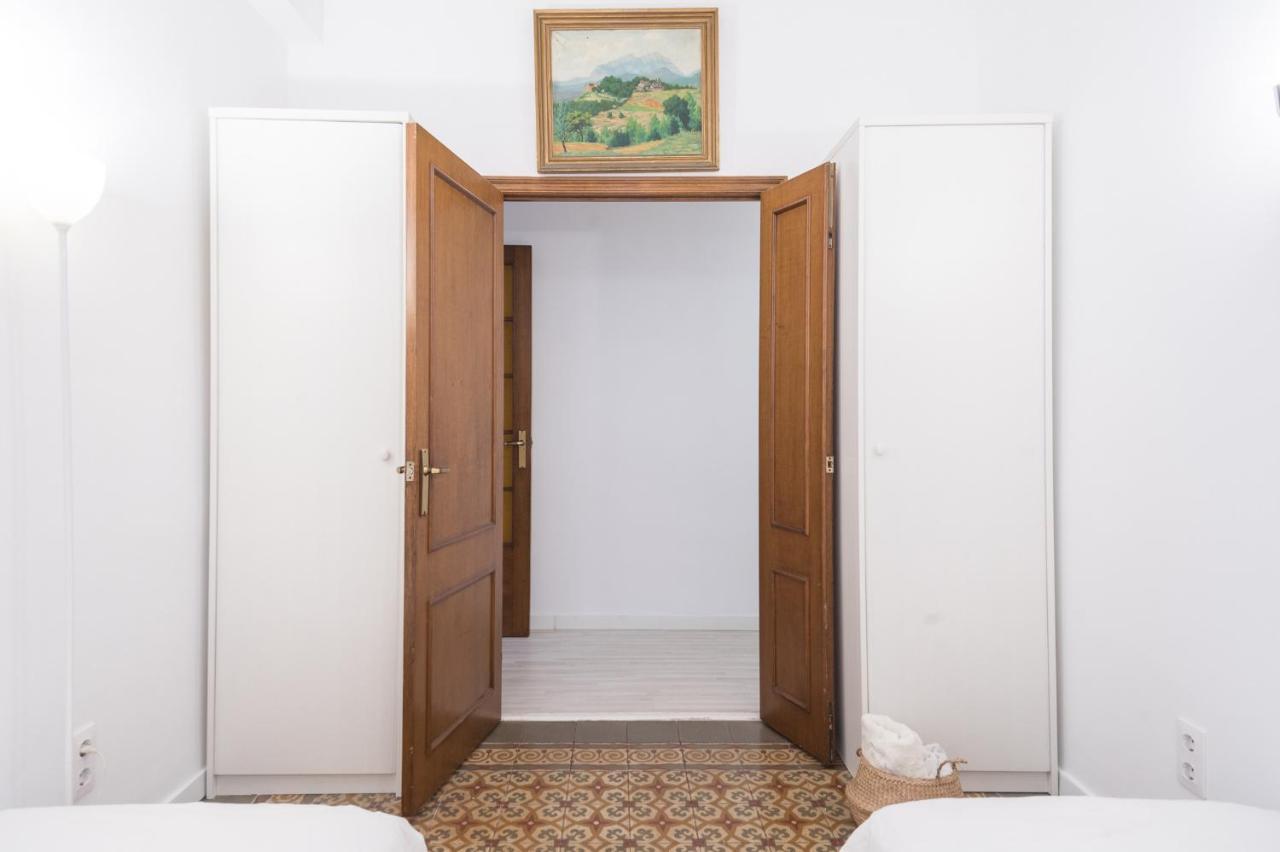 Spacious 3 Bed Apt In The Heart Of Sant Antoni Barcelona Exterior foto