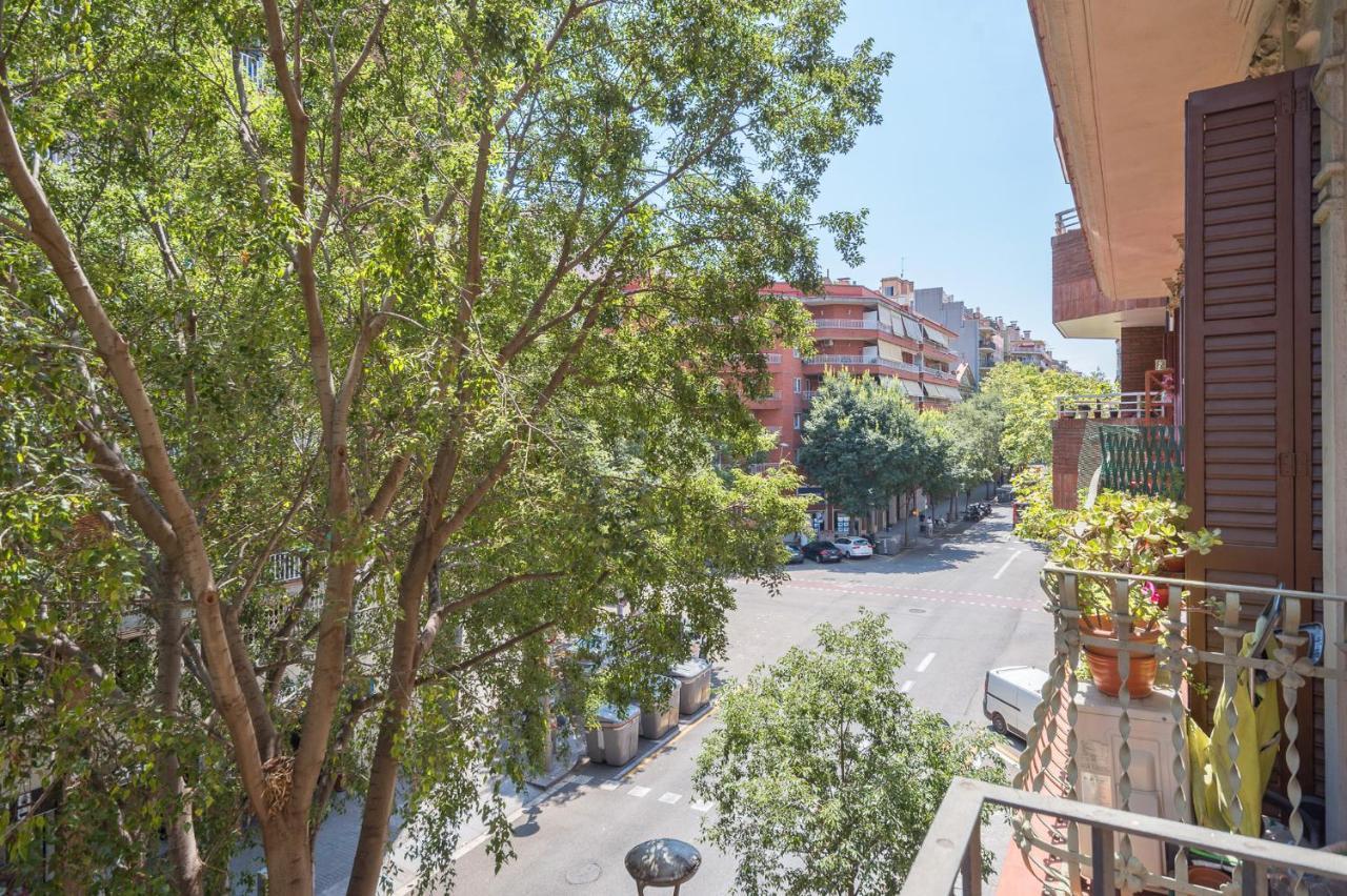 Spacious 3 Bed Apt In The Heart Of Sant Antoni Barcelona Exterior foto
