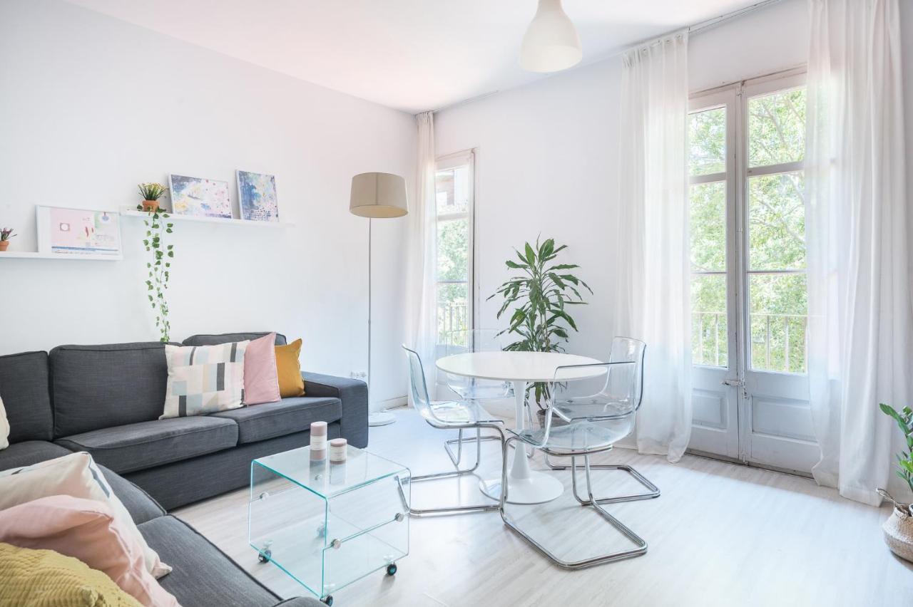 Spacious 3 Bed Apt In The Heart Of Sant Antoni Barcelona Exterior foto