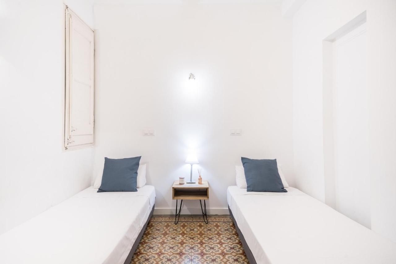 Spacious 3 Bed Apt In The Heart Of Sant Antoni Barcelona Exterior foto
