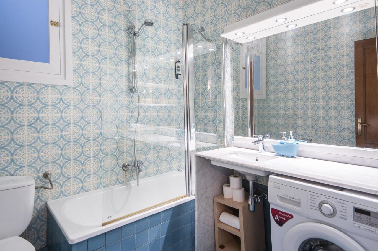 Spacious 3 Bed Apt In The Heart Of Sant Antoni Barcelona Exterior foto